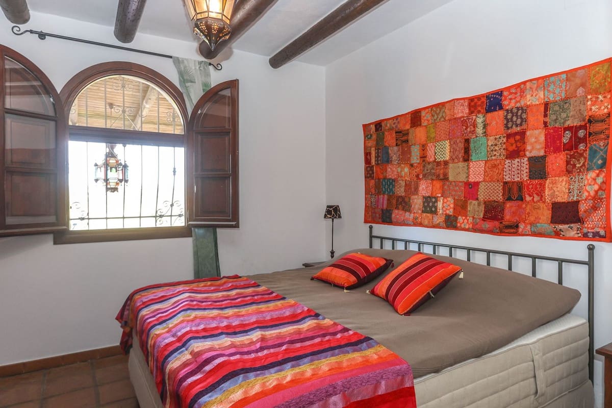 6 sypialnia Willa na sprzedaż w Alhaurin el Grande z basenem garażem - 1 445 000 € (Ref: 8790235)