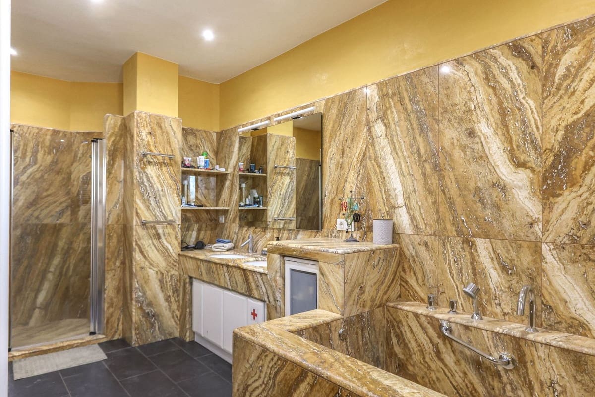 6 sypialnia Willa na sprzedaż w Alhaurin el Grande z basenem garażem - 1 445 000 € (Ref: 8790235)