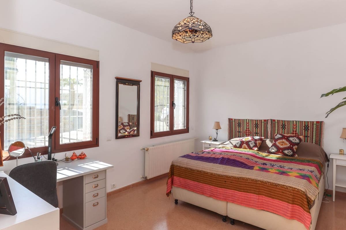 6 sypialnia Willa na sprzedaż w Alhaurin el Grande z basenem garażem - 1 445 000 € (Ref: 8790235)