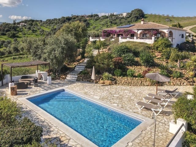 4 chambre Villa/Maison à vendre à Alozaina avec piscine garage - 690 000 € (Ref: 8820798)