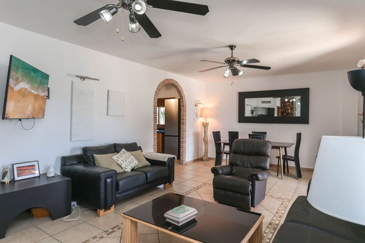 4 quarto Moradia para venda em Alozaina com piscina garagem - 690 000 € (Ref: 8820798)