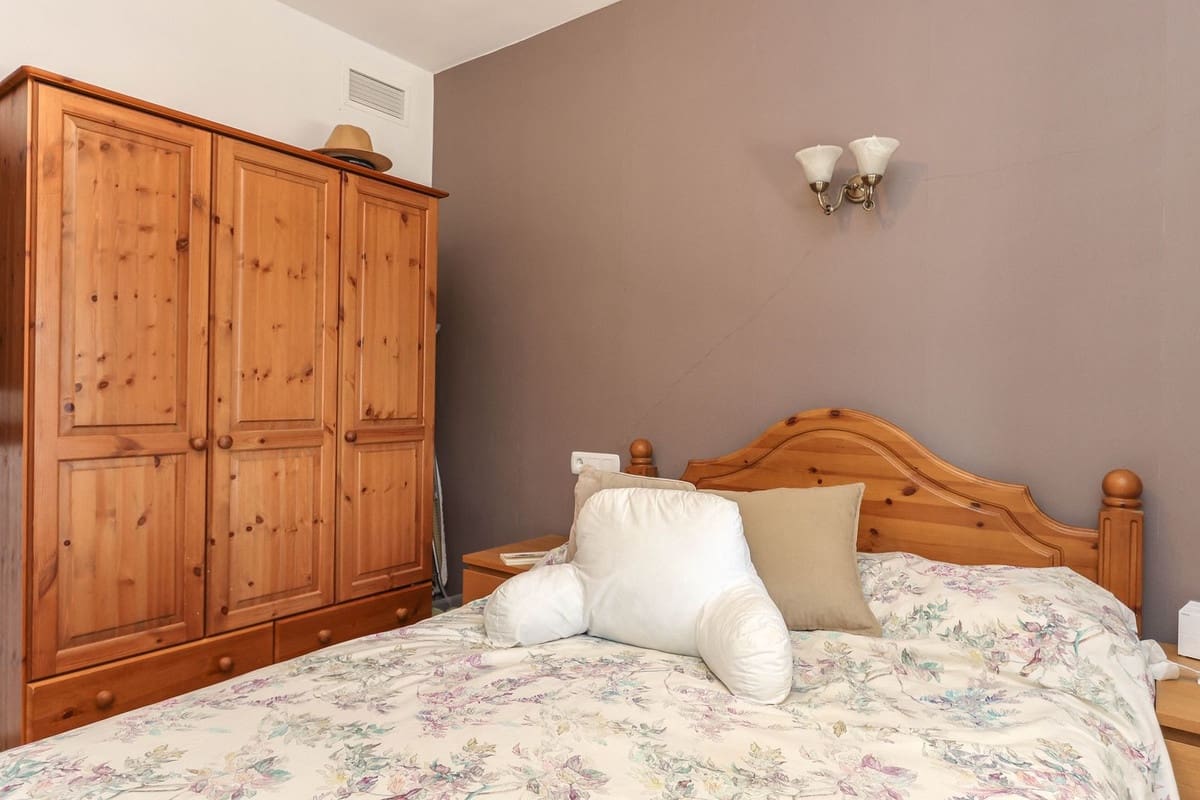 4 quarto Moradia para venda em Alozaina com piscina garagem - 690 000 € (Ref: 8820798)