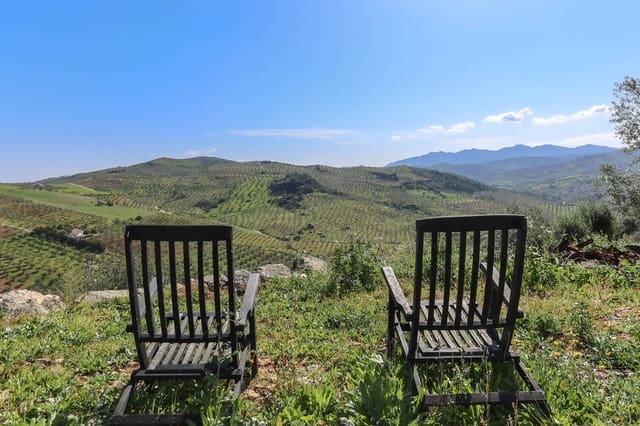 Chalet de 4 habitaciones en Alozaina en venta con piscina garaje - 690.000 € (Ref: 8820798)