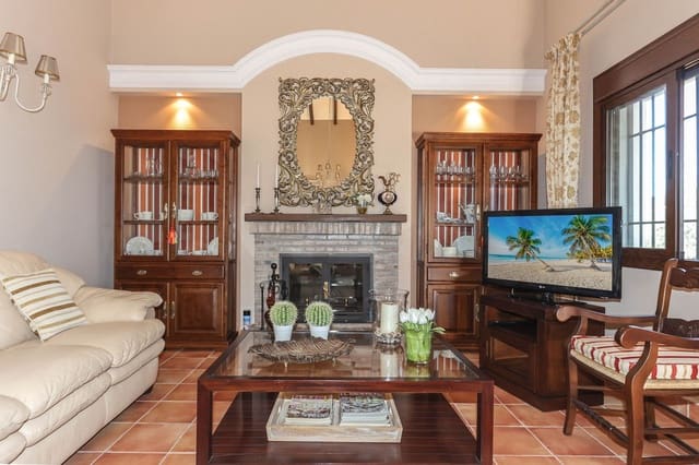 4 chambre Villa/Maison à vendre à Guaro avec garage - 395 000 € (Ref: 8863435)