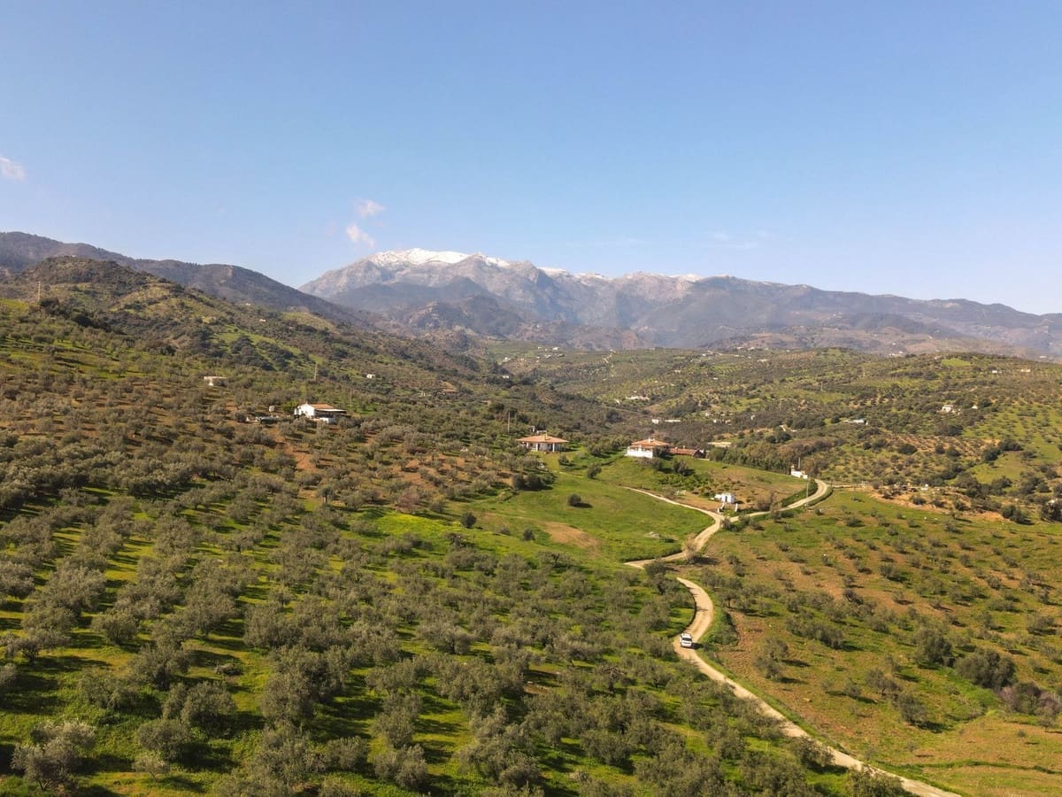 4 Zimmer Villa zu verkaufen in Guaro mit Garage - 395.000 € (Ref: 8863435)