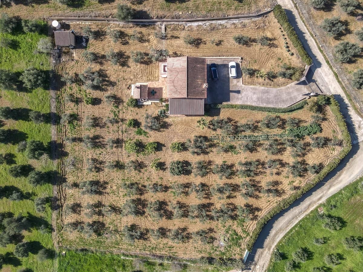 4 sypialnia Willa na sprzedaż w Guaro z garażem - 395 000 € (Ref: 8863435)