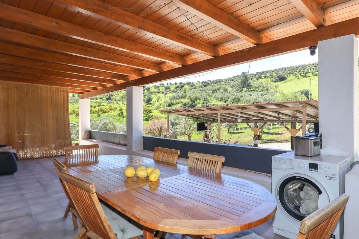 3 soverom Villa til salgs i Casarabonela med garasje - € 349 000 (Ref: 8904100)