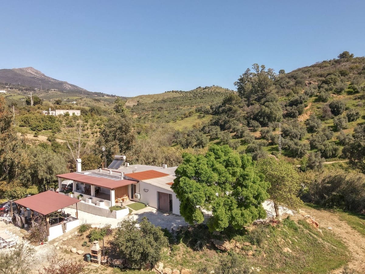 3 soverom Villa til salgs i Casarabonela med garasje - € 349 000 (Ref: 8904100)