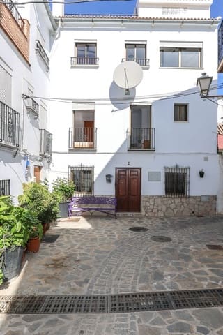 3 sovrum Hus till salu i Yunquera - 99 000 € (Ref: 8941055)