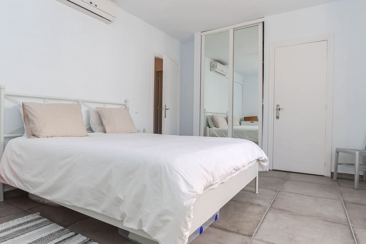 3 soverom Villa til salgs i Coin med svømmebasseng garasje - € 485 000 (Ref: 8953292)