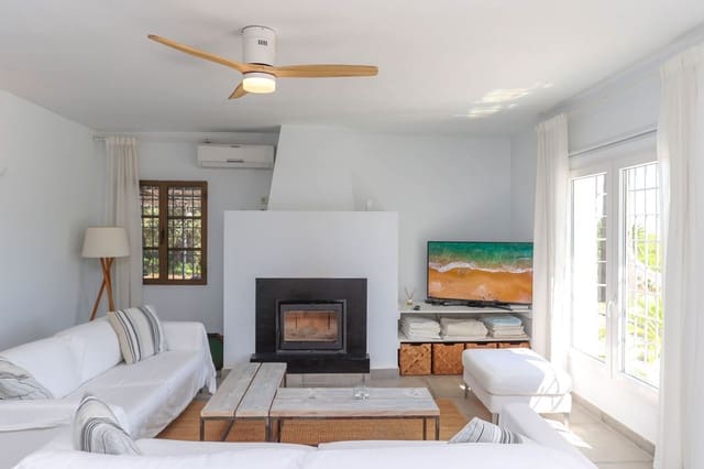 3 bedroom Villa for sale in Coín with pool garage - € 485,000 (Ref: 8953292)