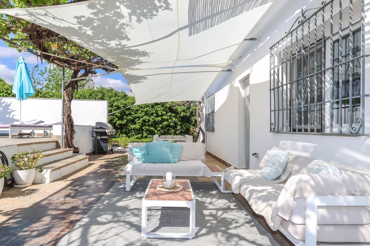 3 soverom Villa til salgs i Coin med svømmebasseng garasje - € 485 000 (Ref: 8953292)