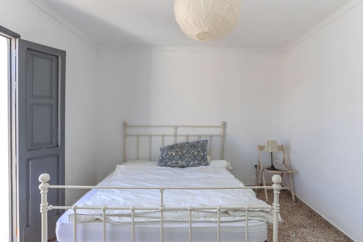 3 bedroom Townhouse for sale in Guaro - € 89,000 (Ref: 8960439)