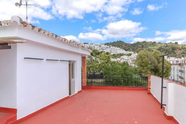 26 quarto Hotel para venda em Tolox - 750 000 € (Ref: 8981114)