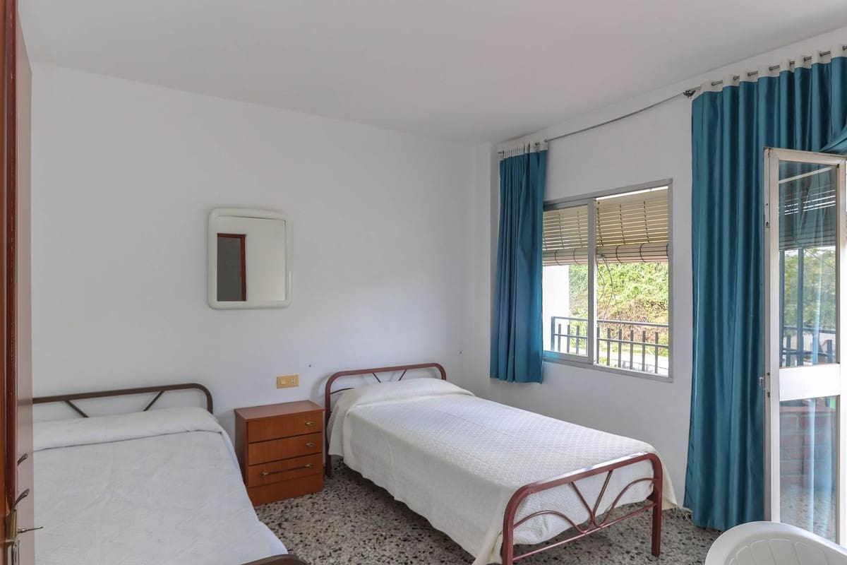 26 slaapkamer Hotel te koop in Tolox - € 750.000 (Ref: 8981114)