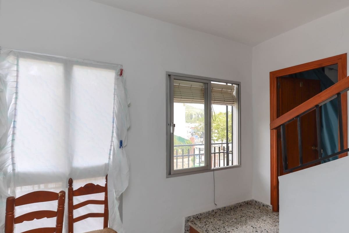 26 slaapkamer Hotel te koop in Tolox - € 750.000 (Ref: 8981114)