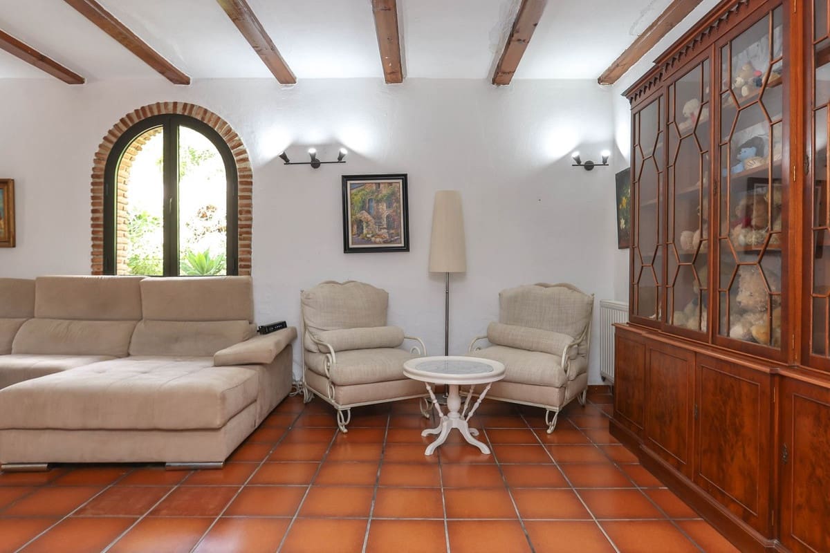 7 soveværelse Villa til salg i Coin med swimmingpool garage - € 699.000 (Ref: 8987816)