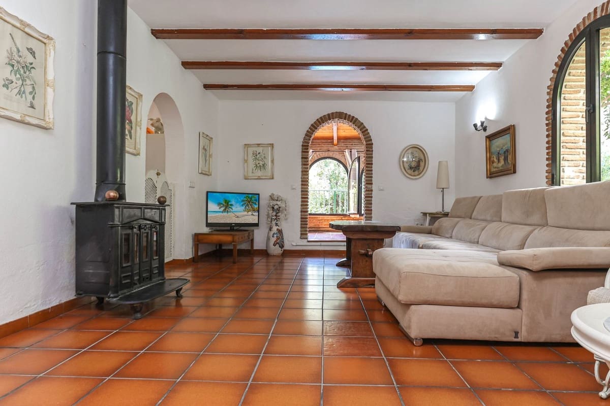 7 soveværelse Villa til salg i Coin med swimmingpool garage - € 699.000 (Ref: 8987816)