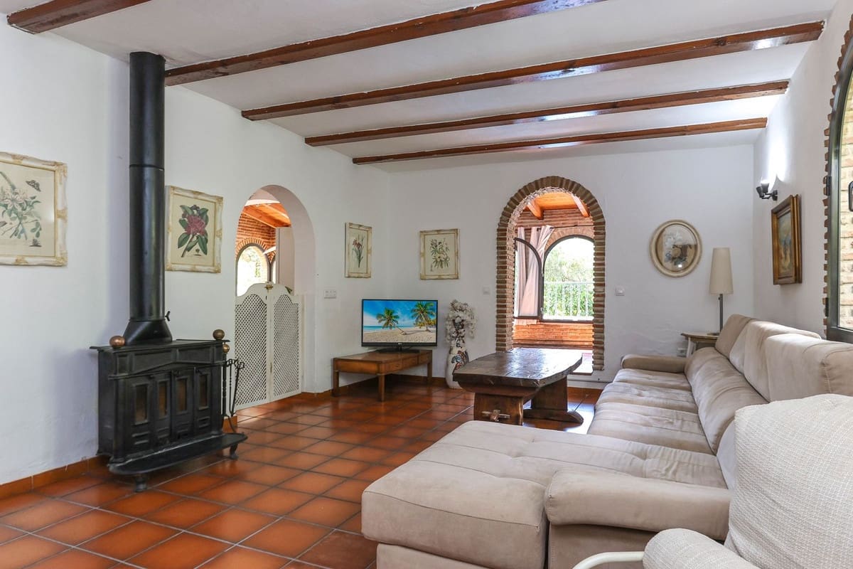 7 soveværelse Villa til salg i Coin med swimmingpool garage - € 699.000 (Ref: 8987816)