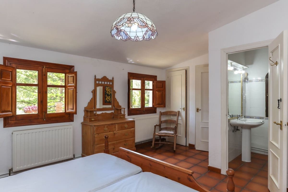 7 soveværelse Villa til salg i Coin med swimmingpool garage - € 699.000 (Ref: 8987816)