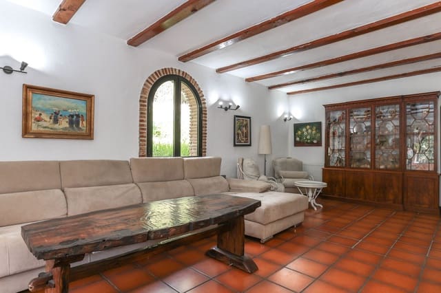 7 soveværelse Villa til salg i Coín med swimmingpool garage - € 699.000 (Ref: 8987816)