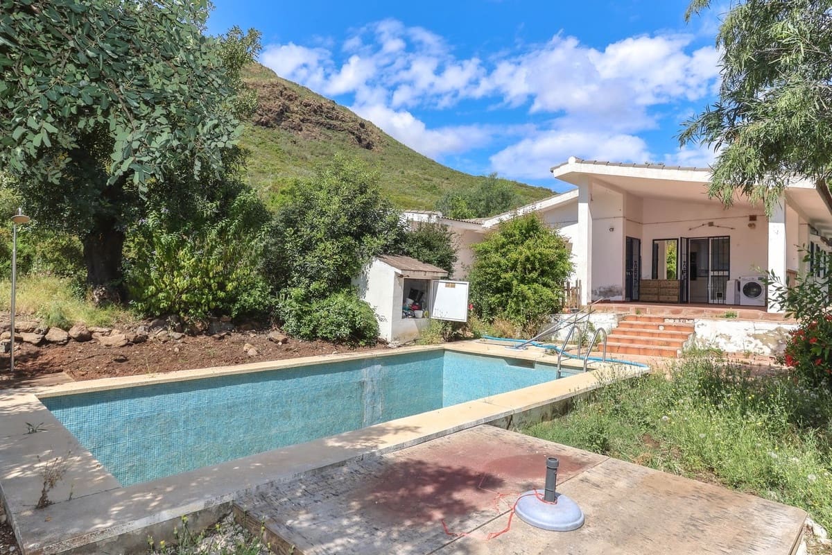 7 soveværelse Villa til salg i Coin med swimmingpool garage - € 699.000 (Ref: 8987816)