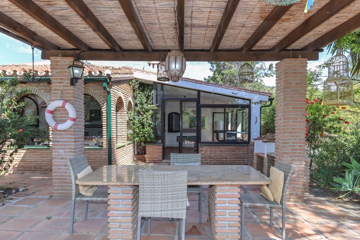 7 soveværelse Villa til salg i Coin med swimmingpool garage - € 699.000 (Ref: 8987816)