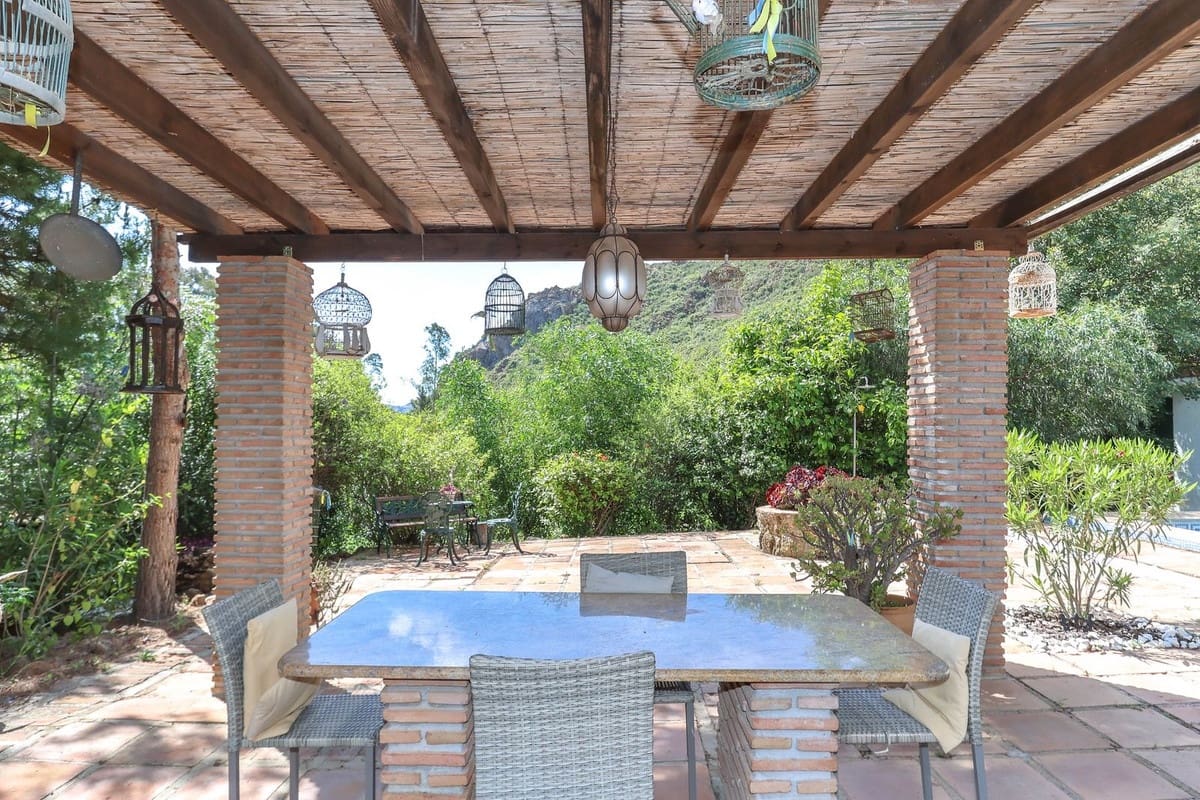 7 soveværelse Villa til salg i Coin med swimmingpool garage - € 699.000 (Ref: 8987816)