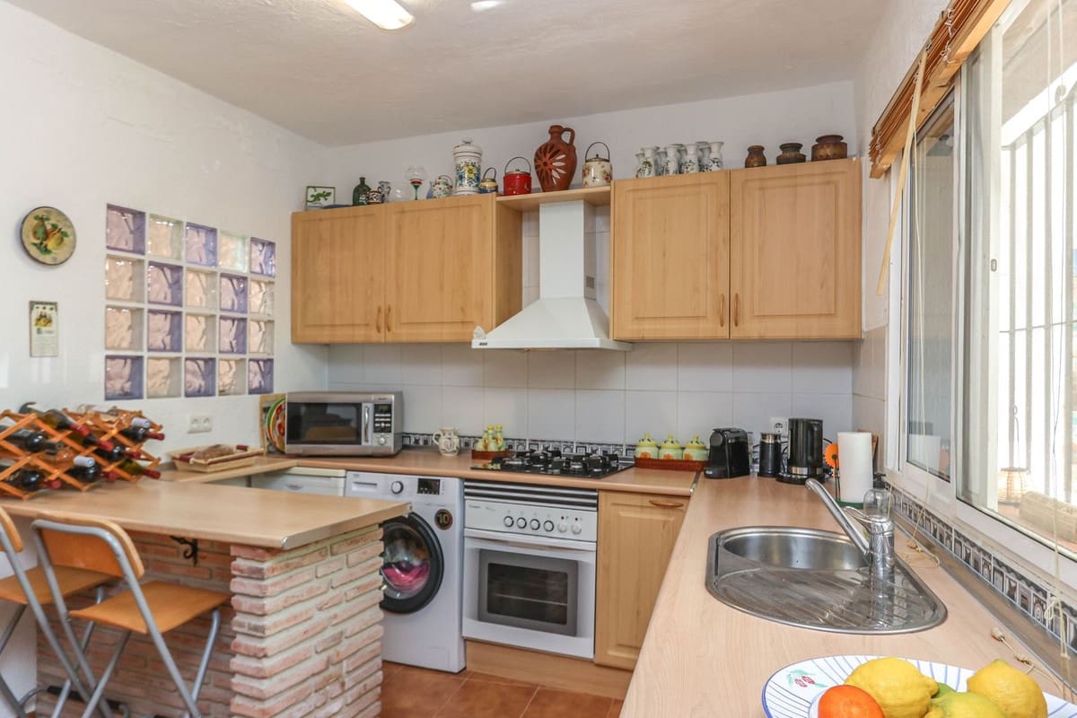 2 soveværelse Byhus til salg i Tolox - € 149.000 (Ref: 9002092)