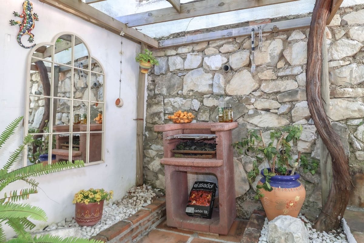 2 soveværelse Byhus til salg i Tolox - € 149.000 (Ref: 9002092)