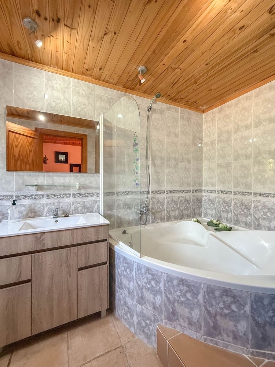 5 soveværelse Villa til salg i Cartama med swimmingpool garage - € 495.000 (Ref: 9005838)