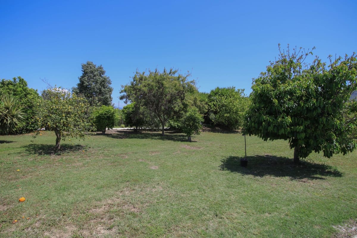 5 soveværelse Villa til salg i Cartama med swimmingpool garage - € 495.000 (Ref: 9005838)