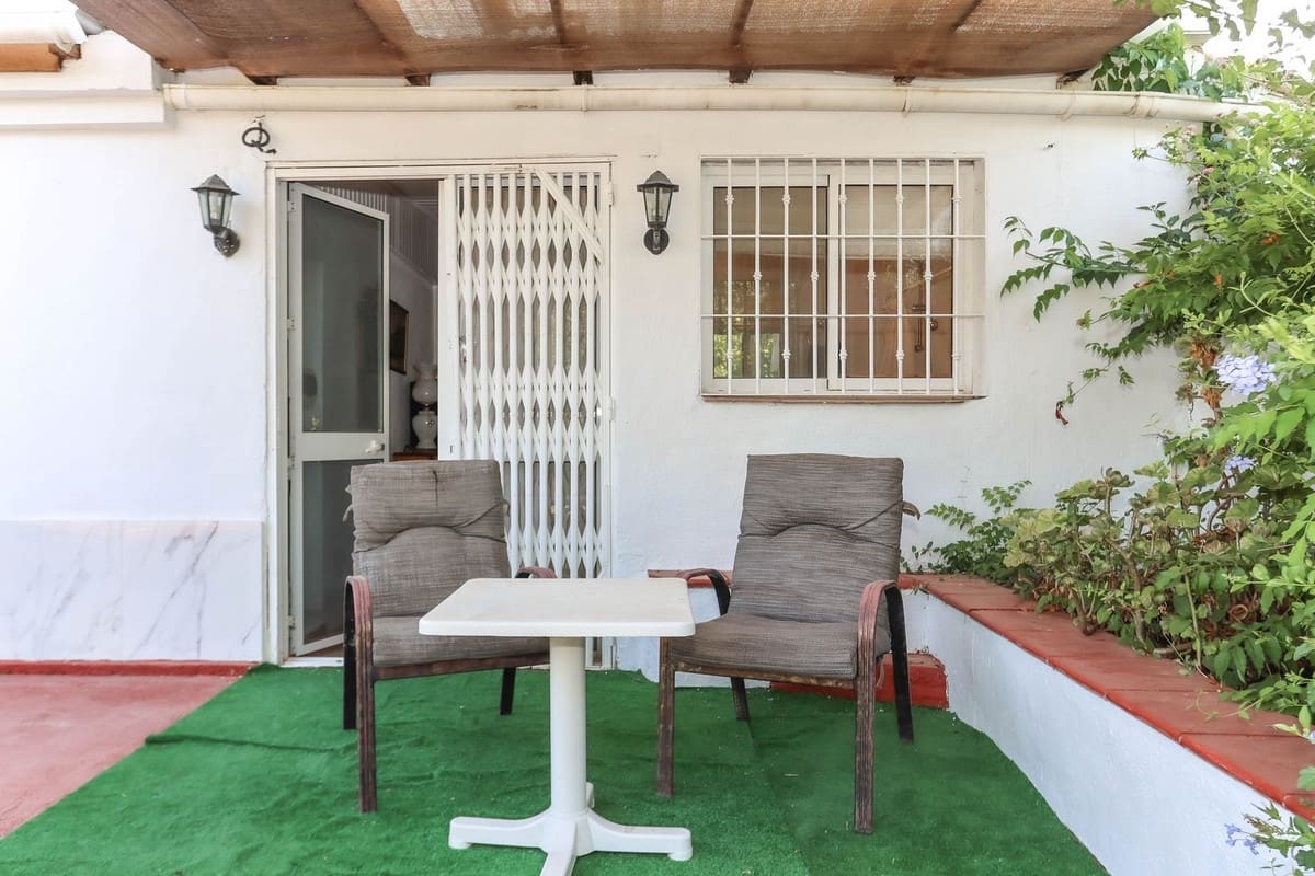 5 bedroom Villa for sale in Cartama with pool garage - € 495,000 (Ref: 9005838)