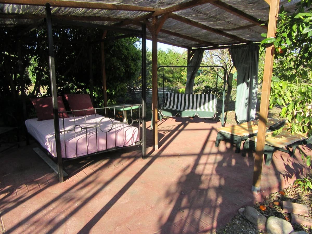 5 bedroom Villa for sale in Cartama with pool garage - € 495,000 (Ref: 9005838)