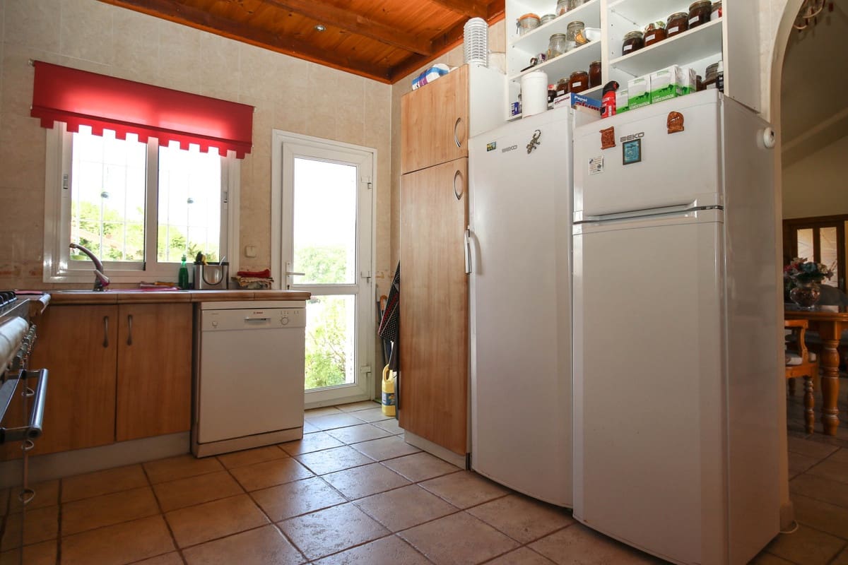 5 soveværelse Villa til salg i Cartama med swimmingpool garage - € 495.000 (Ref: 9005838)