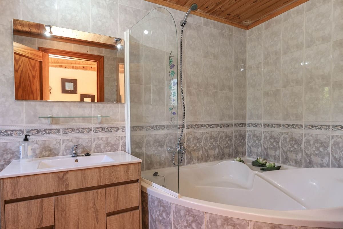 5 soveværelse Villa til salg i Cartama med swimmingpool garage - € 495.000 (Ref: 9005838)