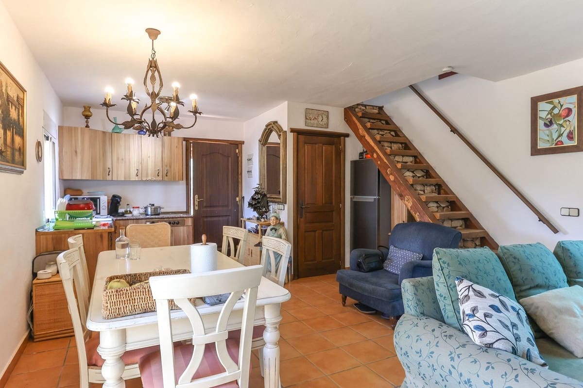 1 soverom Kommersiell til salgs i Monda med garasje - € 545 000 (Ref: 9113383)