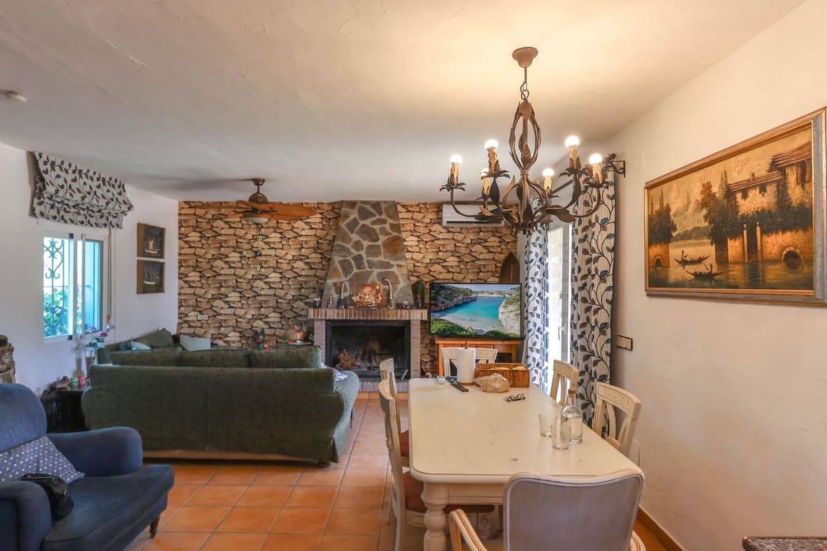 1 soverom Kommersiell til salgs i Monda med garasje - € 545 000 (Ref: 9113383)