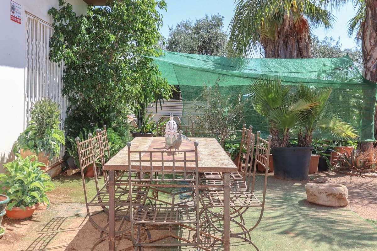 1 camera da letto Commerciale in vendita in Monda con garage - 545.000 € (Rif: 9113383)