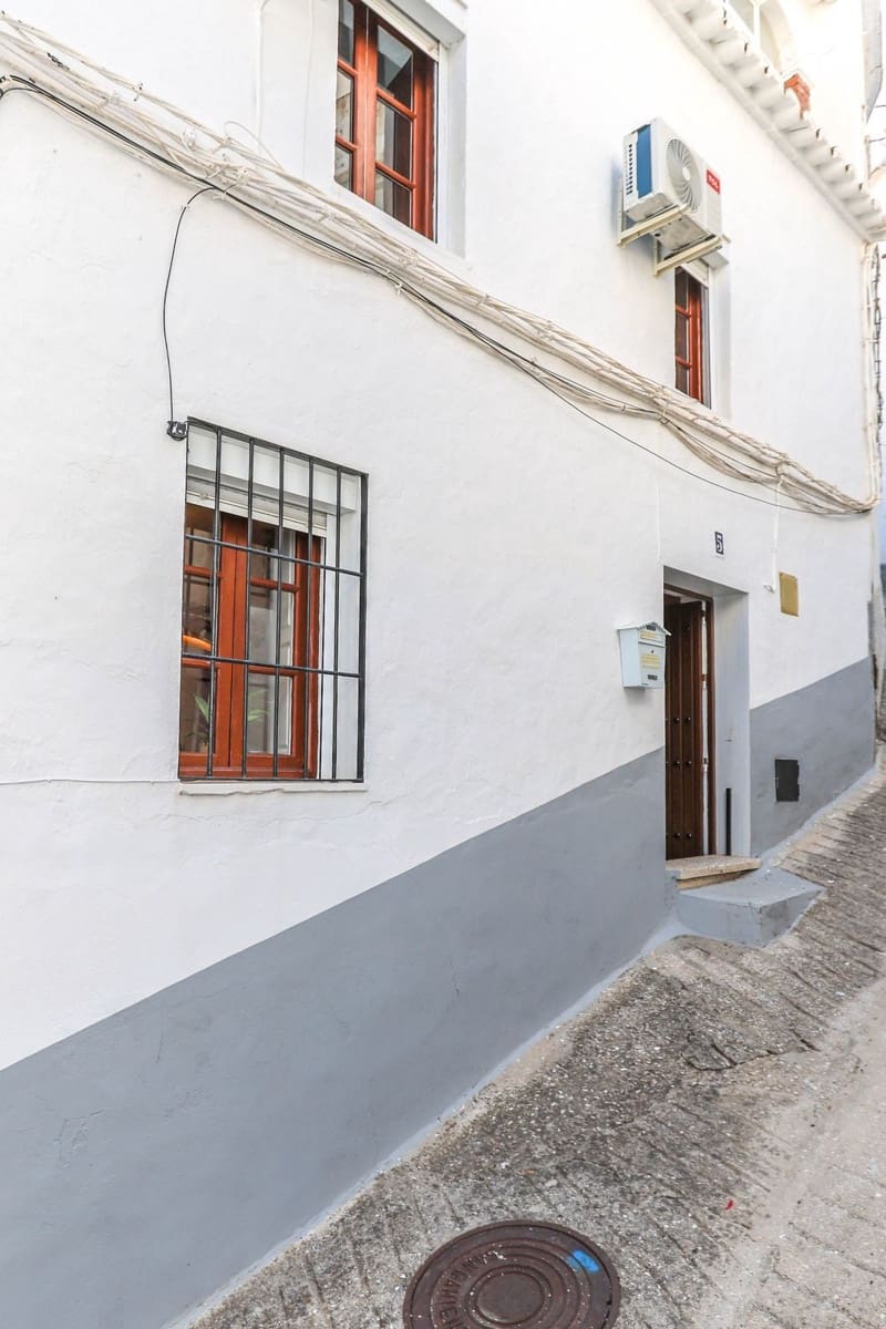 5 soverom Hus til salgs i Tolox - € 195 000 (Ref: 9117898)