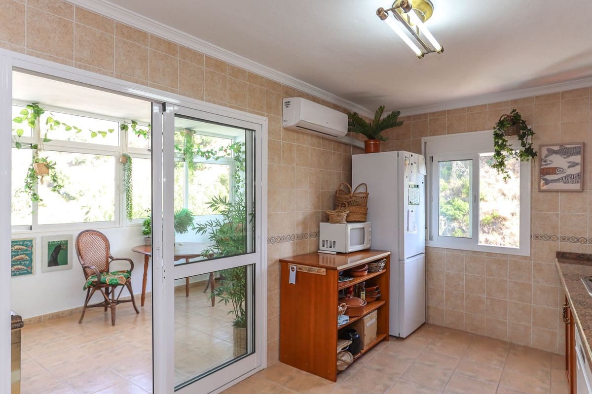 5 soverom Hus til salgs i Tolox - € 195 000 (Ref: 9117898)