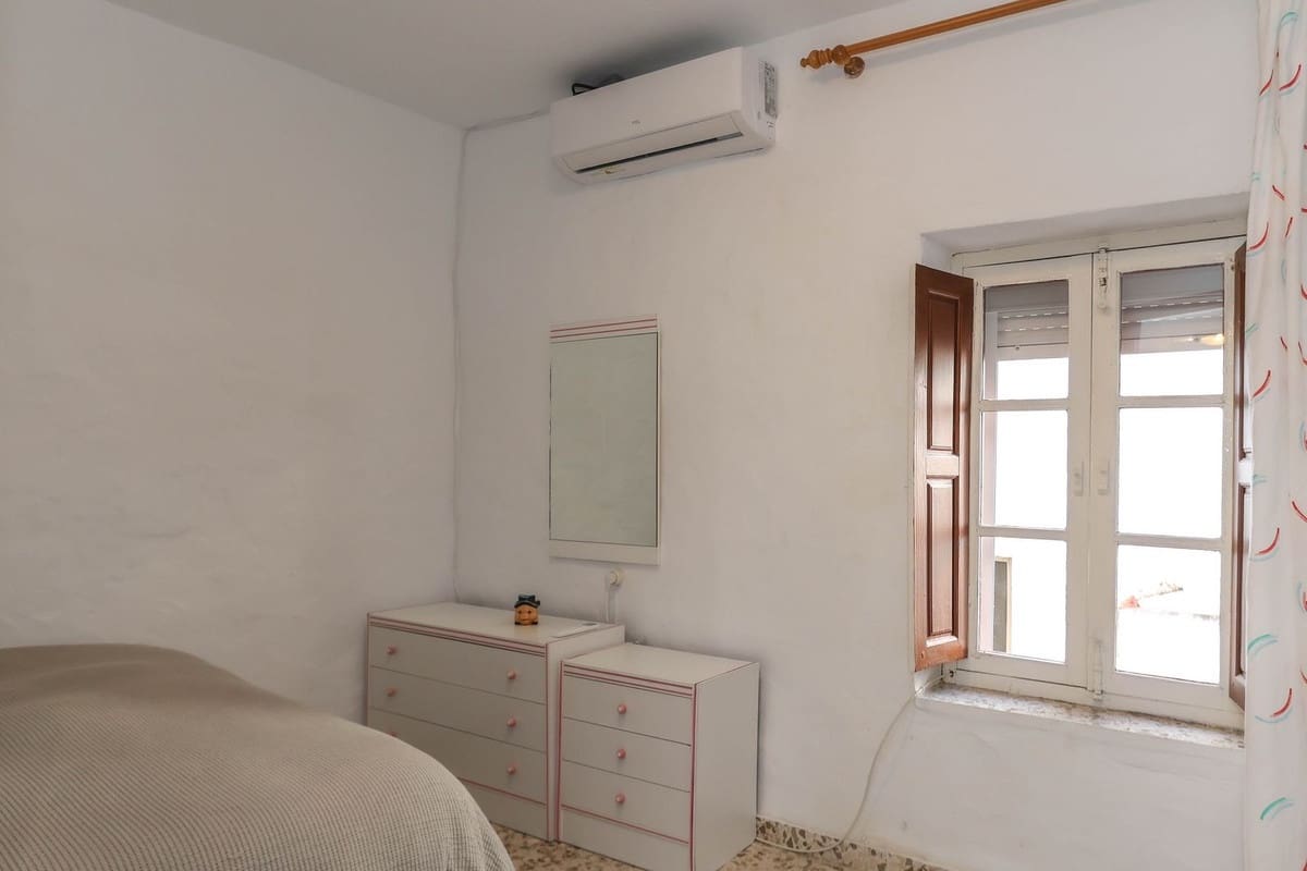 5 soverom Hus til salgs i Tolox - € 195 000 (Ref: 9117898)