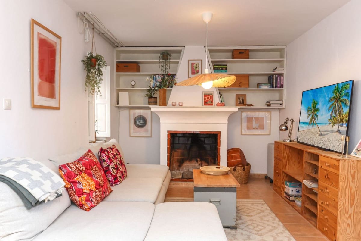 5 bedroom Townhouse for sale in Tolox - € 195,000 (Ref: 9117898)