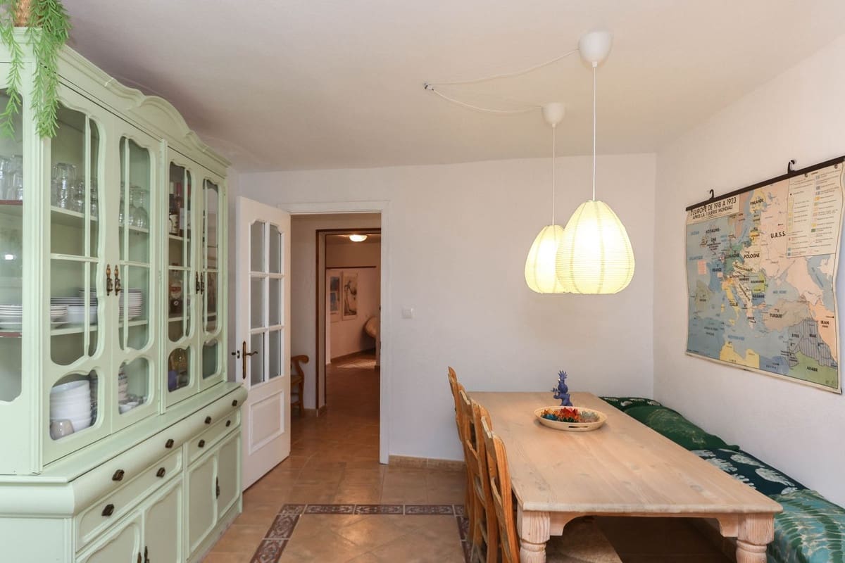 5 bedroom Townhouse for sale in Tolox - € 195,000 (Ref: 9117898)