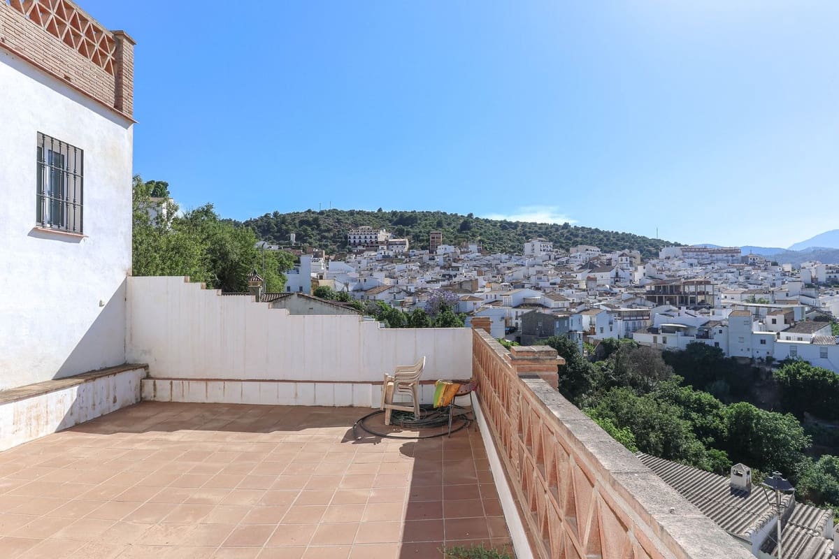 2 bedroom Townhouse for sale in Guaro with pool - € 199,000 (Ref: 9129152)