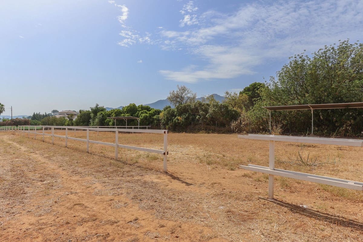 5 sypialnia Komercyjne na sprzedaż w Alhaurin el Grande z basenem garażem - 850 000 € (Ref: 9207383)