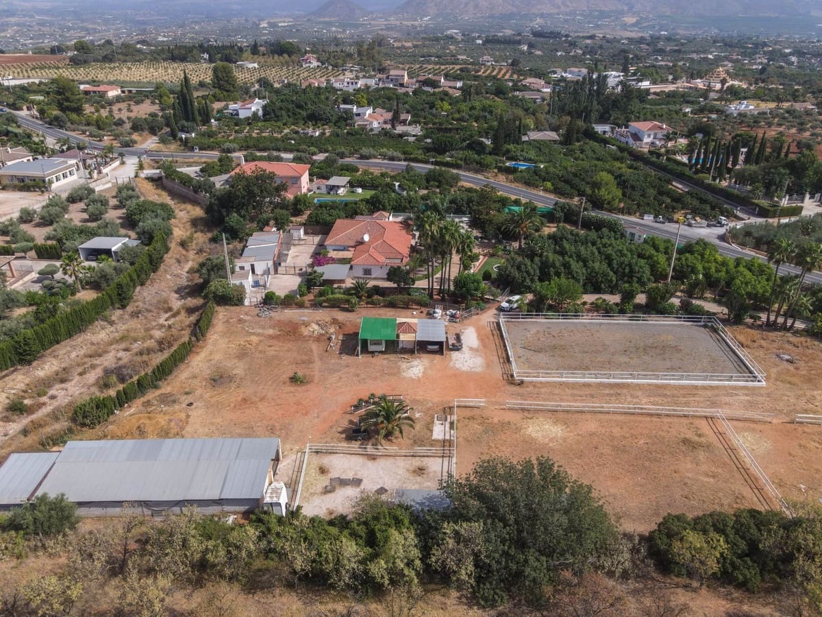 5 sypialnia Komercyjne na sprzedaż w Alhaurin el Grande z basenem garażem - 850 000 € (Ref: 9207383)