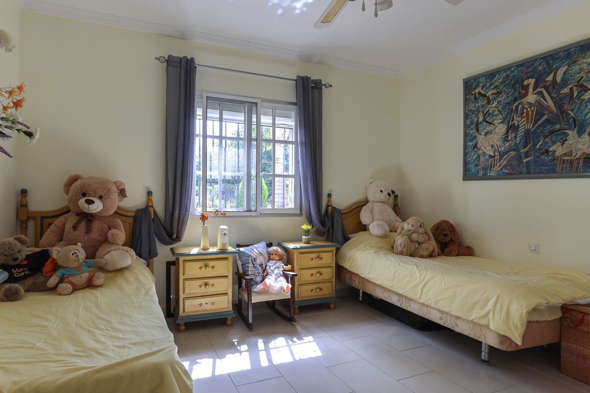 5 sovrum Kommersiell till salu i Alhaurin el Grande med pool garage - 850 000 € (Ref: 9207383)