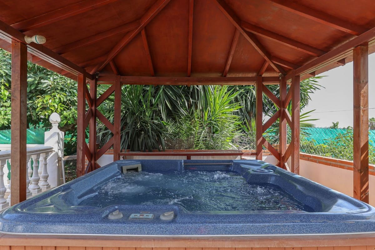 5 sovrum Kommersiell till salu i Alhaurin el Grande med pool garage - 850 000 € (Ref: 9207383)