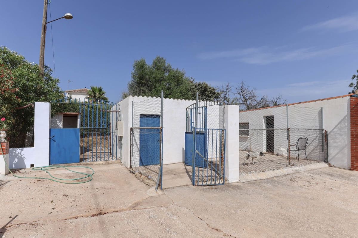 5 sovrum Kommersiell till salu i Alhaurin el Grande med pool garage - 850 000 € (Ref: 9207383)